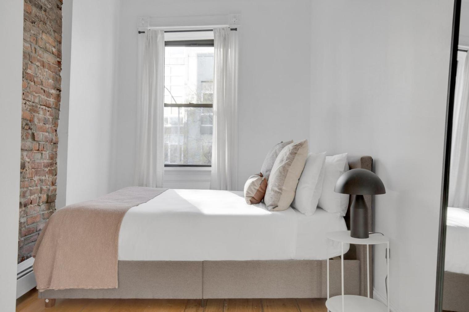 Williamsburg 2br W Wd Private Deck Nr Ferry Nyc-707 Apartment New York