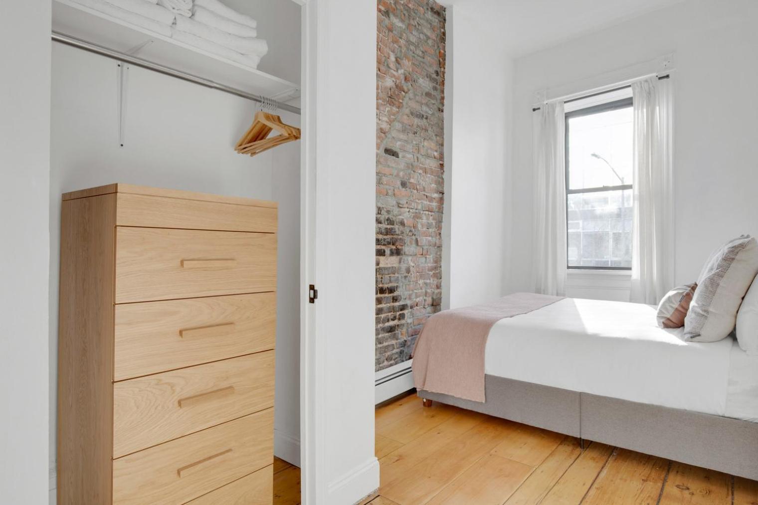 Williamsburg 2br W Wd Private Deck Nr Ferry Nyc-707 * New York