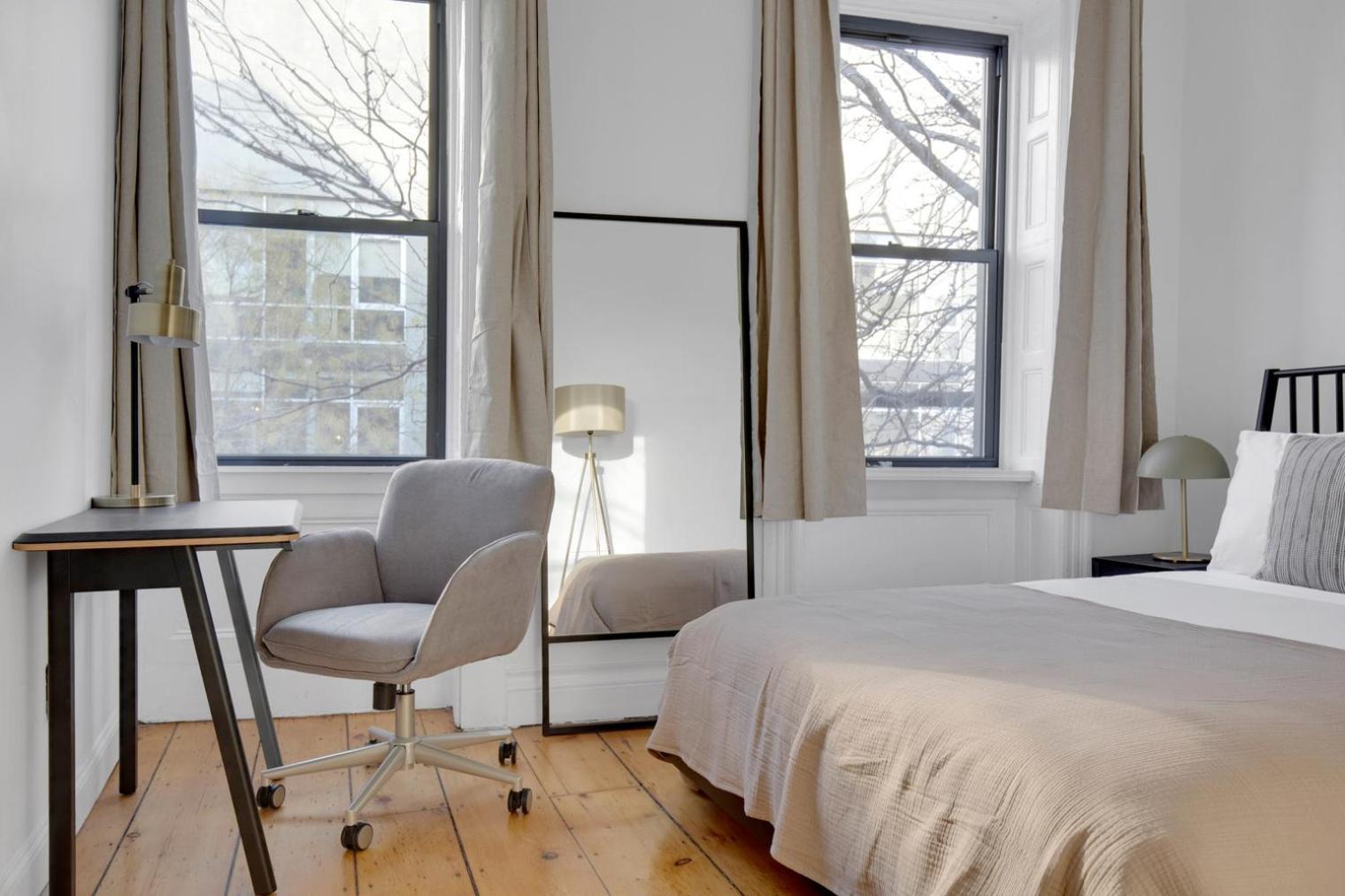 Williamsburg 2br W Wd Private Deck Nr Ferry Nyc-707 Nova York